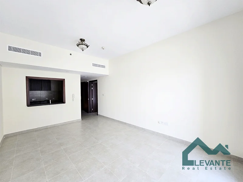 SPACIOUS 1BHK | COMMUNITY VIEW | PRIME LOCATION63728635796866111