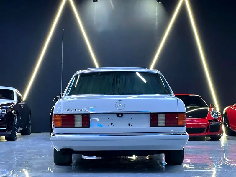Mercedes Benz AMG 560 198963612087869569112