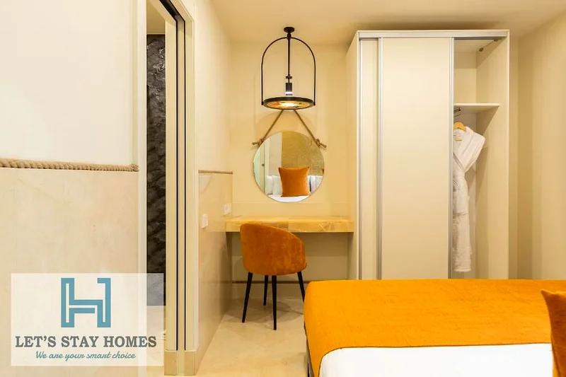 Spacious | One Bedroom | Kitchen | Near Metro | Access to Pool and Gym63828707597185112