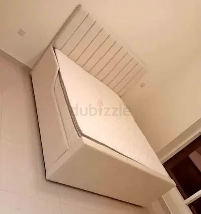 Stylish cozy comfortable fabric Bed available in 180*200 king size