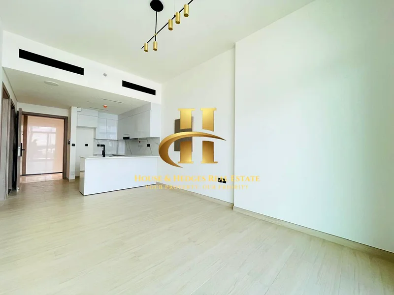 Spacious Unit | Prime Location | Call Now63781098064643110