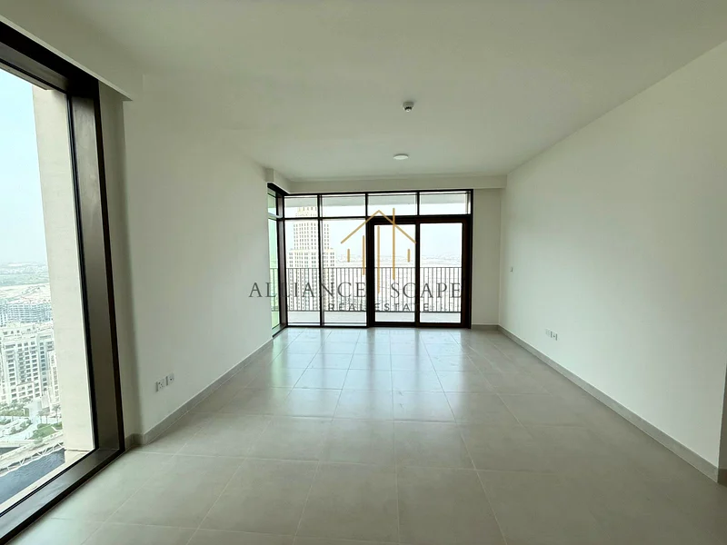🏙️ جديد بالكامل | شقة 3 غرف نوم في كريك بالاس | 260 ألف درهم فقط! 🏙️63761028108547112