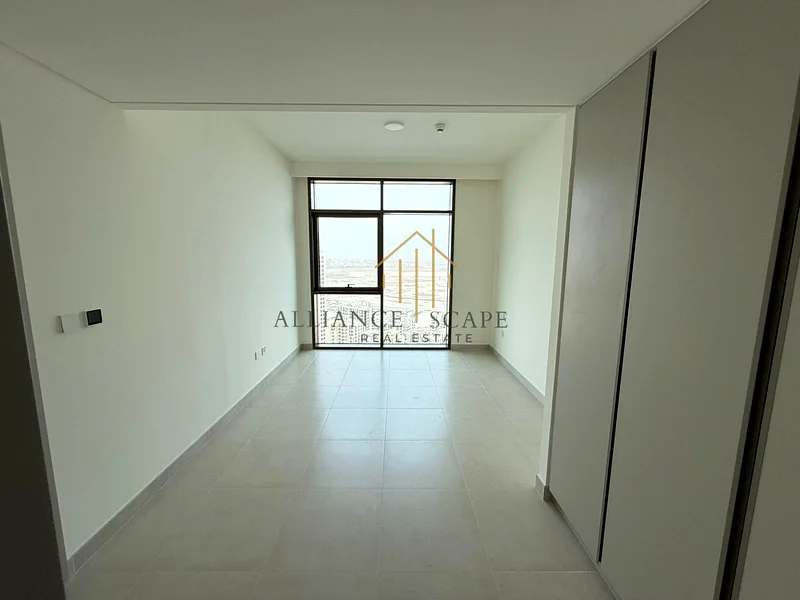 🏙️ جديد بالكامل | شقة 3 غرف نوم في كريك بالاس | 260 ألف درهم فقط! 🏙️63761028108547114
