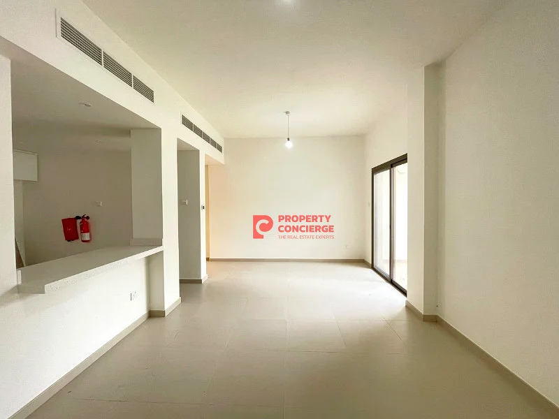 Elegant 1Bed | Semi Closed Kitchen | Ready To Move63725373076483112