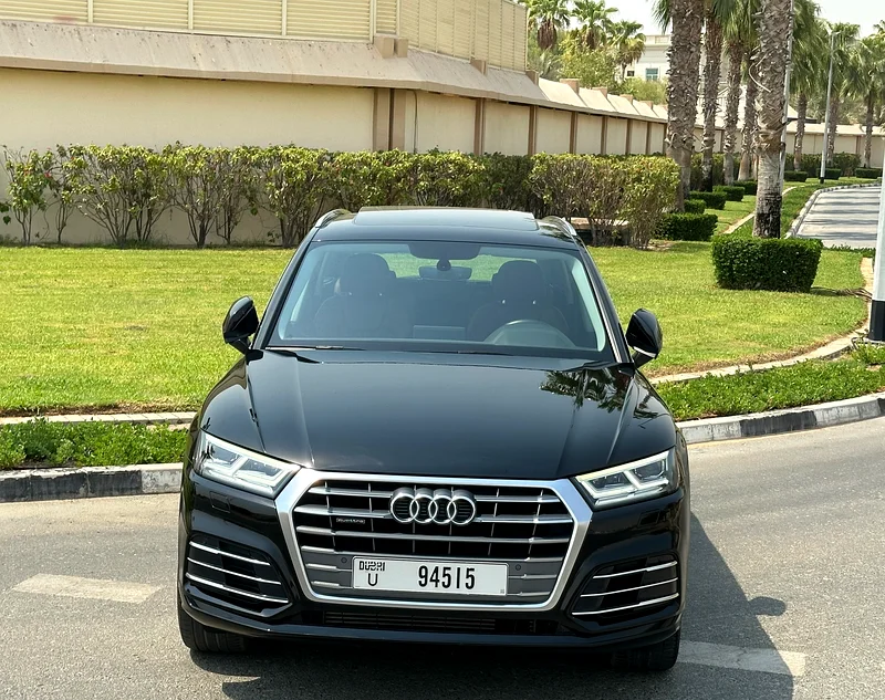 أودي كيو5 2020 خط S مفتاحان، تم صيانتها داخل الوكالة، بحالة ممتازة جدًا.63612797891074111
