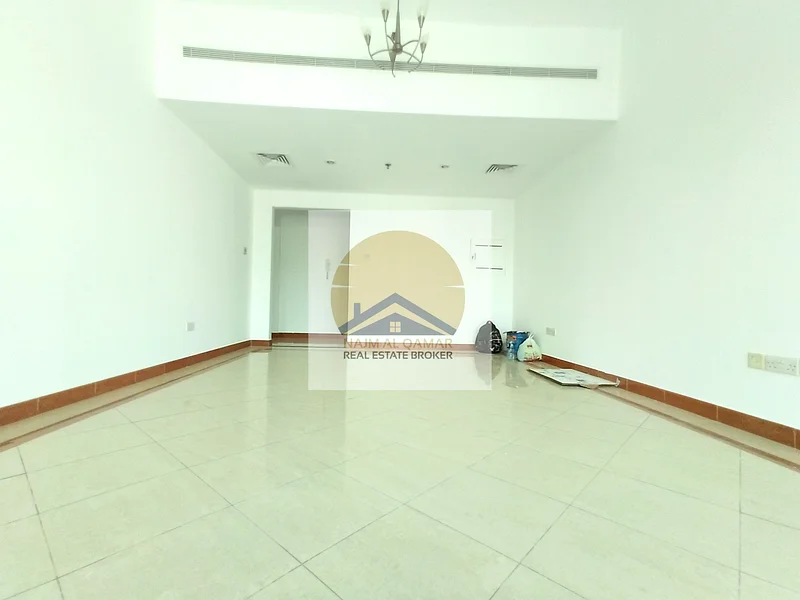 شقة بدون رسوم مبرد 2 غرفة نوم + غرفة غسيل مع موقف سيارات وجميع المرافق في النهدة دبي بسعر 70 ألف درهم63756587140481112