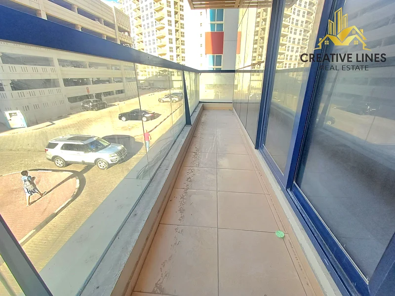 شقة واسعة مكونة من غرفتي نوم متاحة بالقرب من موقف حافلات RTA63755415396738110