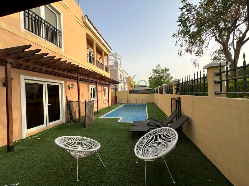 Upgraded Fully Furnished | 5 Bedrooms with Pool63726296626178111