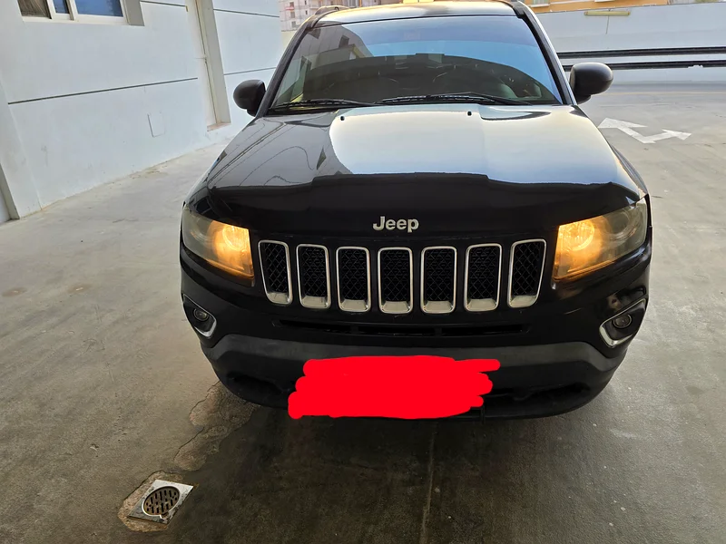 جيب كومباس 2016 خليجي 4X4 بأميال قليلة63612070667905114