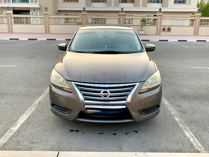 سيارة نيسان سنترا قيادة سيدة63612797634433114