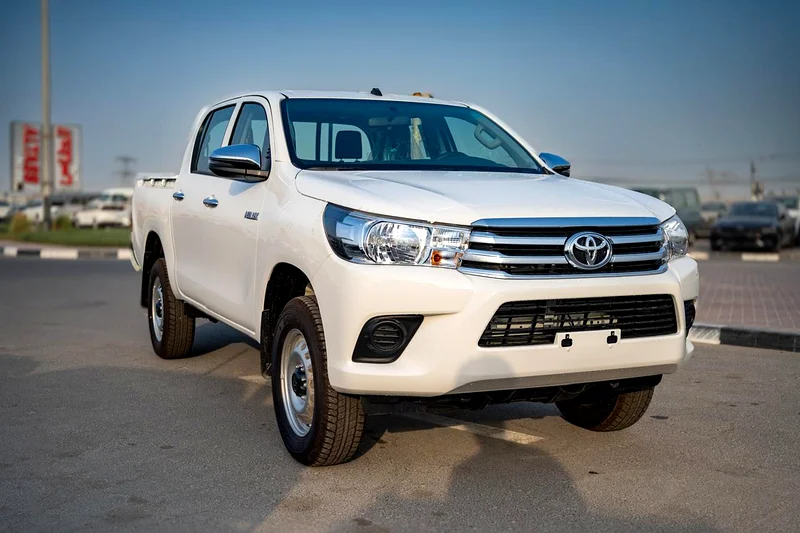 TOYOTA HILUX 2.4L DLX 2025 4x4 MODEL M/T DIESEL63612449626882111