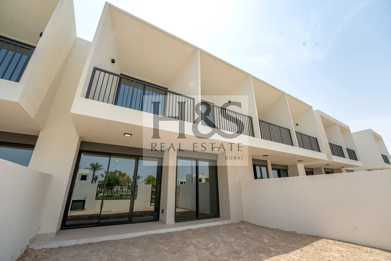 Brand New  3Bed Townhouse | Single Row | Next to Entry Exit63951831137283111