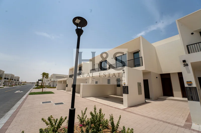 Brand New  3Bed Townhouse | Single Row | Next to Entry Exit63951831137283112