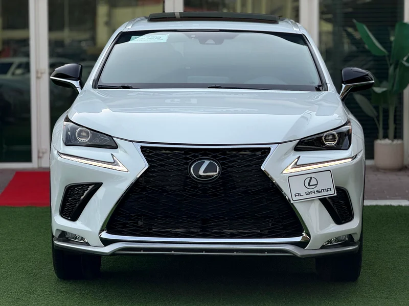 Lexus NX300 F-SPORT63612072732674111