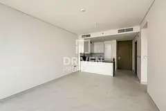 Burj Khalifa View | Brand New and Bright Unit