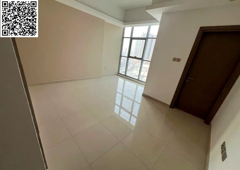 Gym and swimming pool with two rooms, a hall with 3 bathrooms, a balcony, built-in wardrobes, central air conditioning, a large kitchen equipped with63810438810497113
