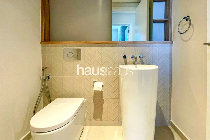 Park View | Generous Layout | Vacant on Transfer64014079917187113