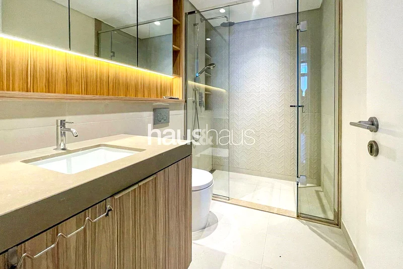 Park View | Generous Layout | Vacant on Transfer64014079917187114