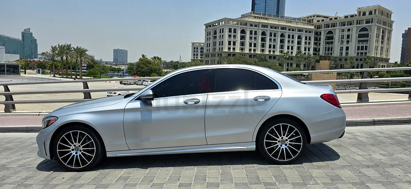 عنوان نظيف مرسيدس C300 AMG بجميع الخيارات63613133805826111