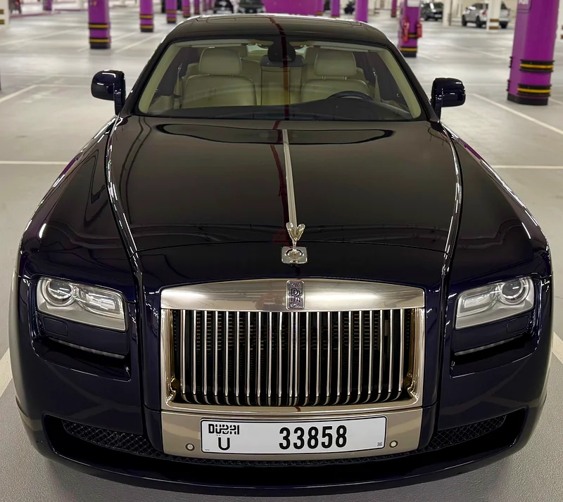 GCC ROLLS ROYES GHOST 2010 PANORAMIC ROOF IN VGC 2 KEYS63612065538049111