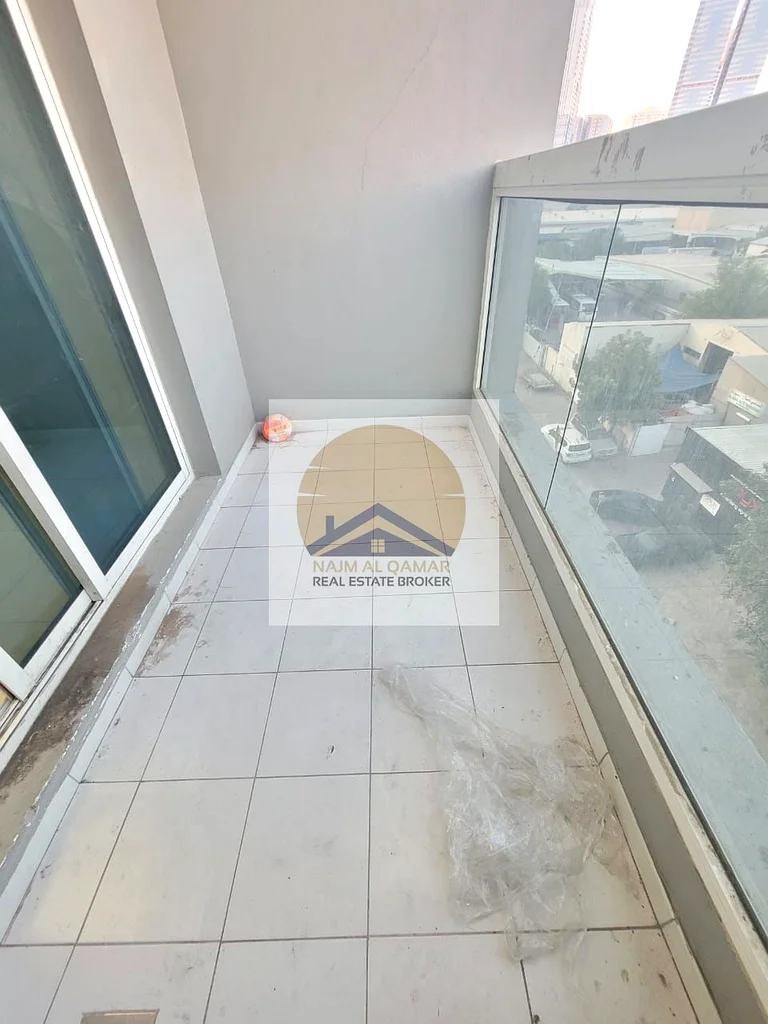 مبنى جديد بغرفتي نوم مع شرفة ووقوف سيارات مجاني وجميع المرافق في النهدة دبي بسعر 65 ألف درهم63756587073411112