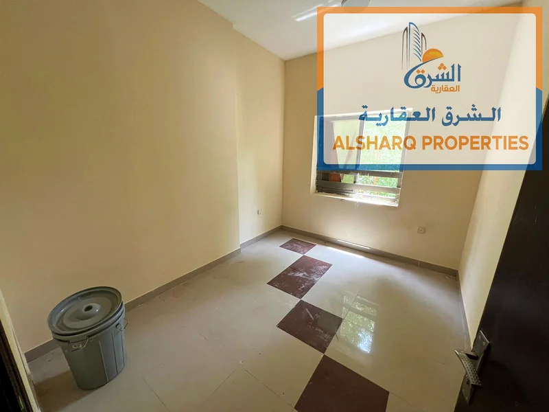 شقة بغرفتي نوم للإيجار السنوي في موقع استثنائي على كورنيش عجمان63810725748353110