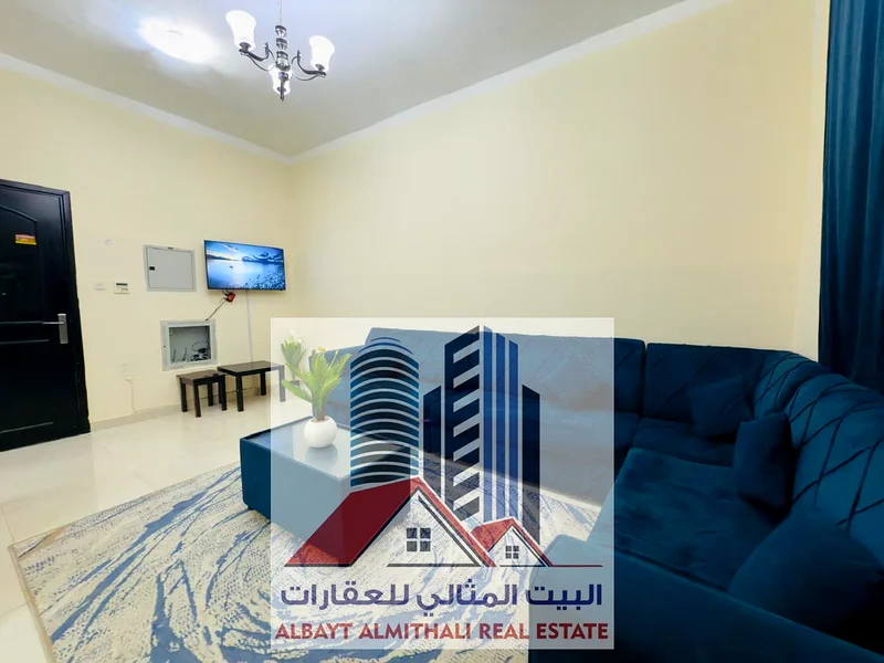 شقة بغرفة نوم واحدة للإيجار – عجمان الروضة 2  📍 الموقع: شارع تونس، خلف جسر الروضة  بالقرب من إشارة عبaya  سهولة الوصول إلى دبي والشارقة  ✨ شقة63723472577025112