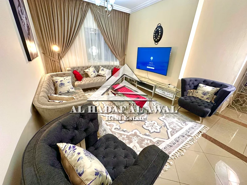 For monthly rent: 3 bedrooms and a hall in Al tawun with free internet63827763378307111