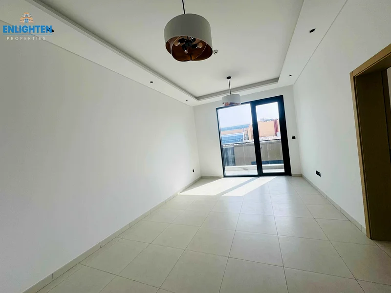 واسع | غرفة دراسة | بالقرب من سيركل مول | اتصل بنا63787594238849114