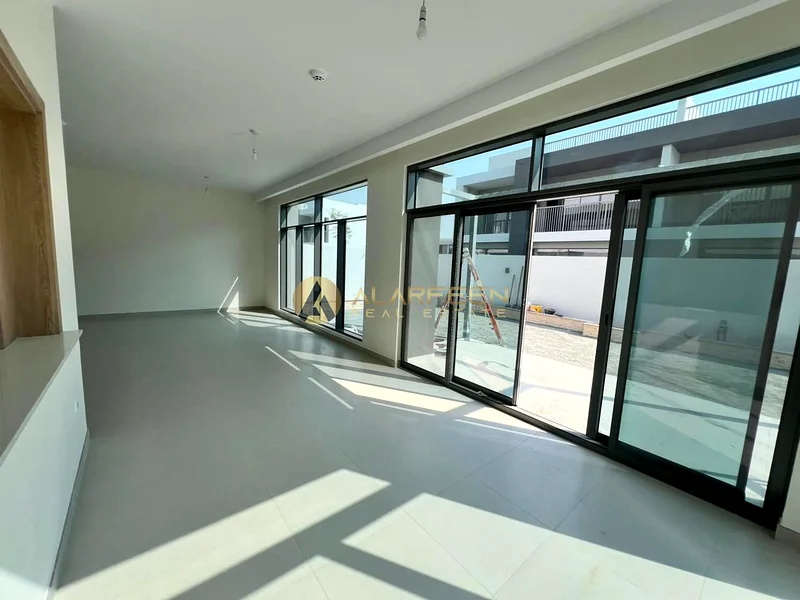 Largest Plot | Semi Detached | Roof Access |5BR+Maid63751983198851110