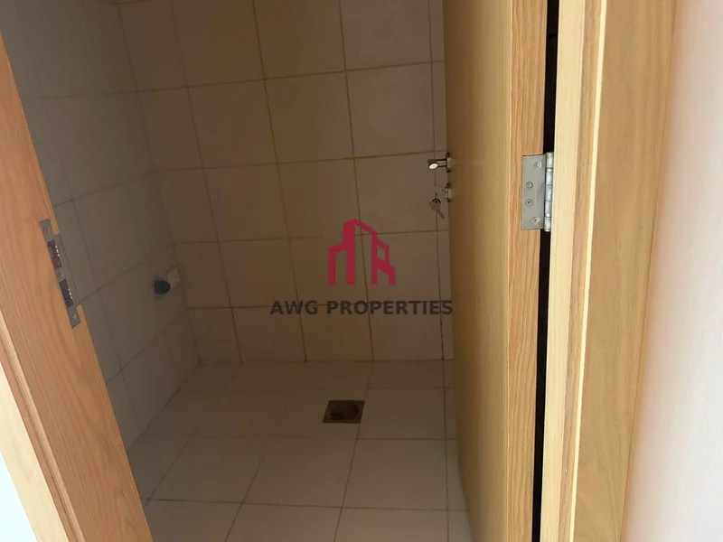 Multiple Units| Prime location| Spacious Layout63743789433474112
