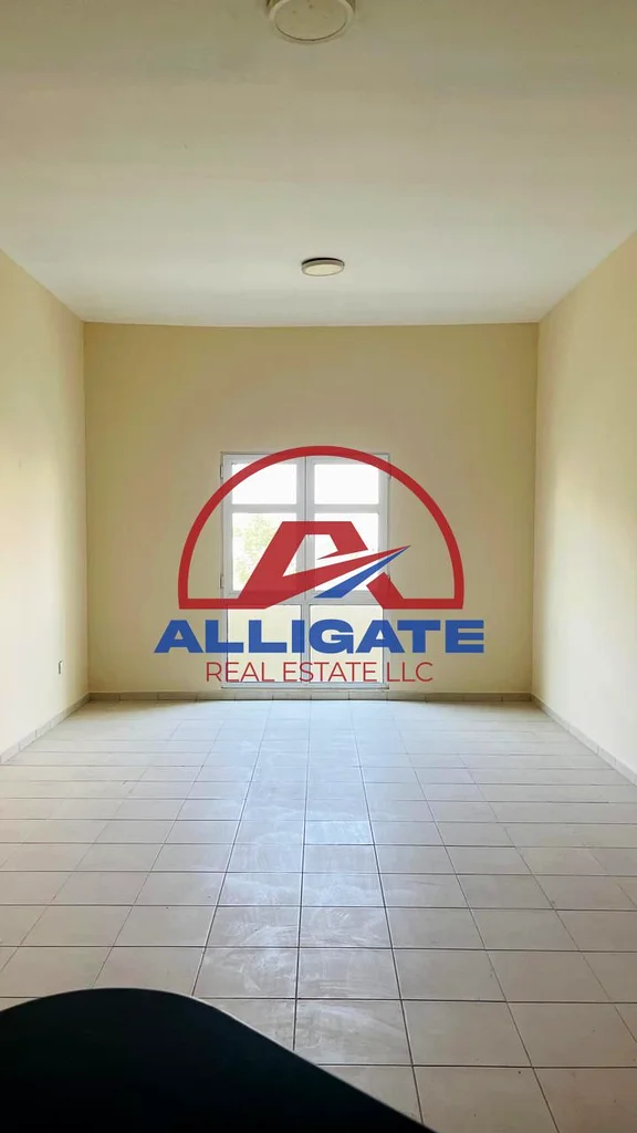 نوع غرفة نوم واحدة || حالة جيدة || بالقرب من محطة المترو ||63730794490627110