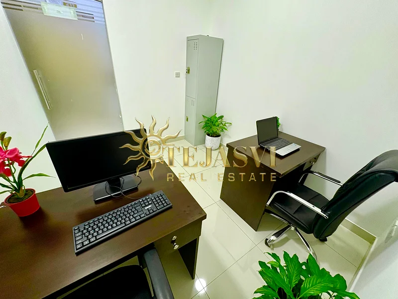 Amazing Office | Direct from Owner | Free Utility63618315081090113