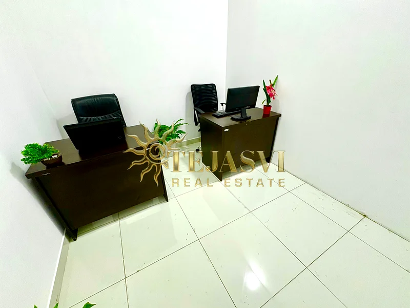 Amazing Office | Direct from Owner | Free Utility63618315081090112