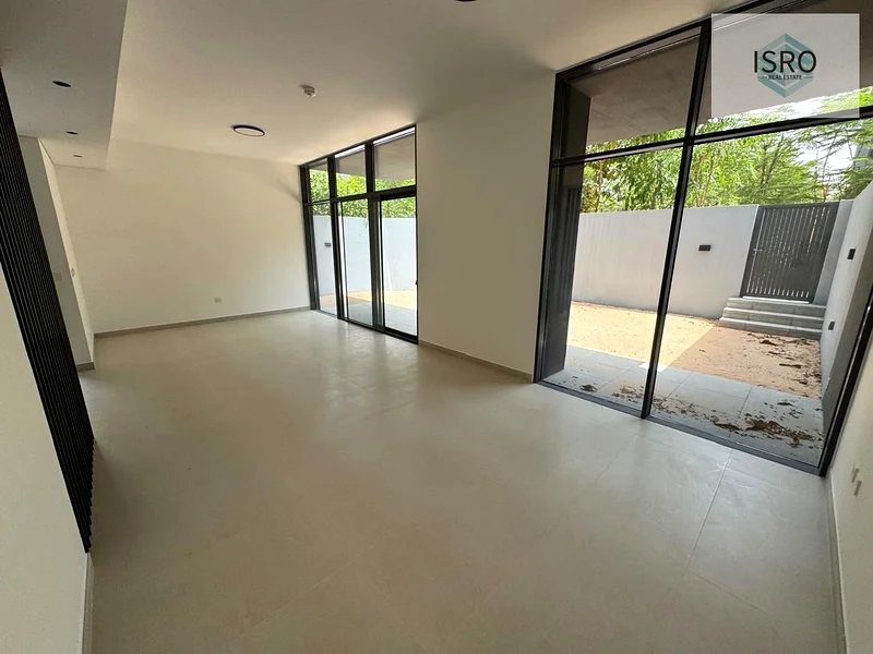 Spacious 4br middle unit with maid room63654746299523110