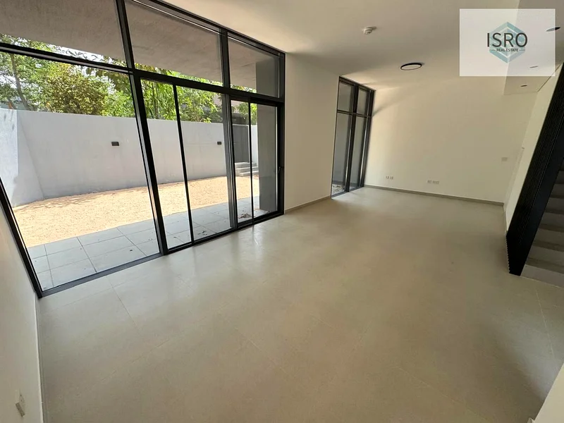 Spacious 4br middle unit with maid room63654746299523112