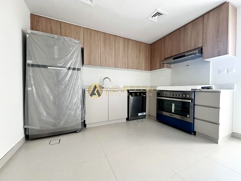 Single Row | Next To Spinneys | 3BR+Maid63751404797186112