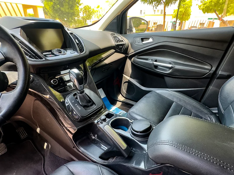 Ford Escape 2014 Titanium | GCC Specs |63612083579138112