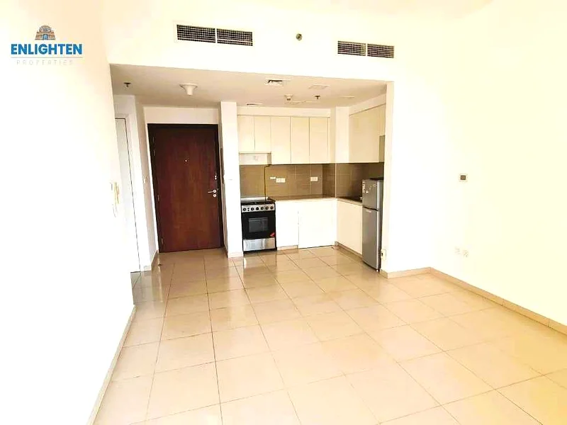 تصميم واسع | طابق عالي | منظر مفتوح | شاغر63654981360514112