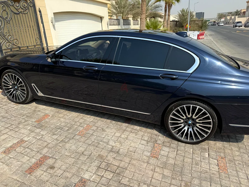 BMW 7-Series 750i xDrive ( (Seller type - owner ) Badges - first owner.63612445676291112
