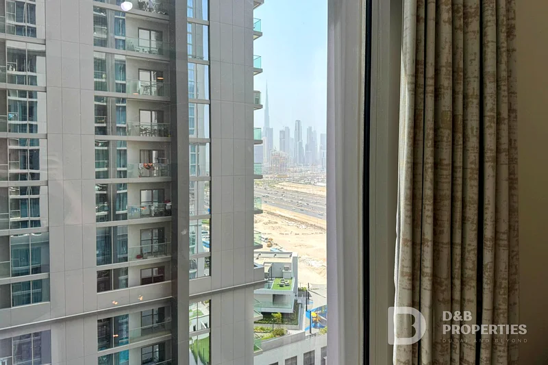 Burj Khalifa View | Pool Facing | Furnished64016556756225112