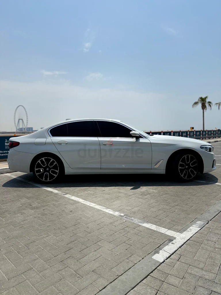 2020 BMW 520i GCC M-package63612445245953114