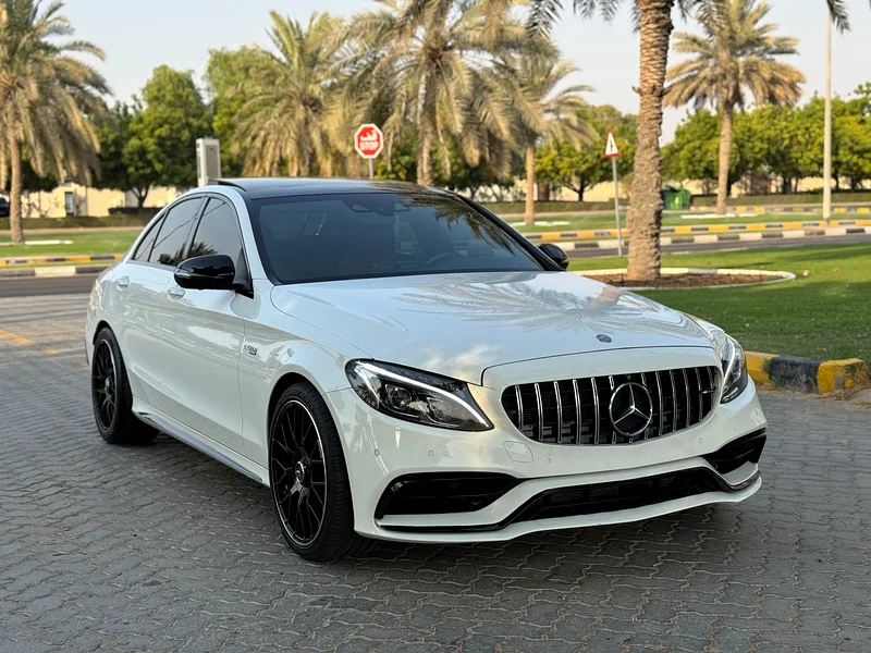 MERCEDES - BENZ - C450 - ///AMG - 2016 panoramic 360 camera follow option GCC63613134480003113