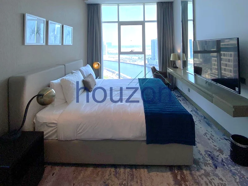 Canal View | Multiple Cheques | Prime Location63795306465154112