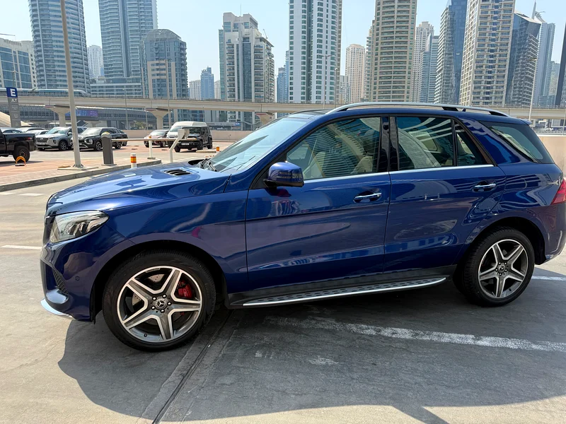 Perfect condition Blue Mercedes GLE 400 4MATIC63613462688514113