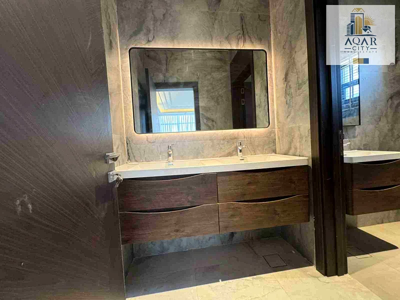 A villa for sale in Rawda 1, on the corner of two streets, with a price including electricity, water, air conditioners, electrical appliances, and personal finishing. Freehold for all nationalities.63877884803075114