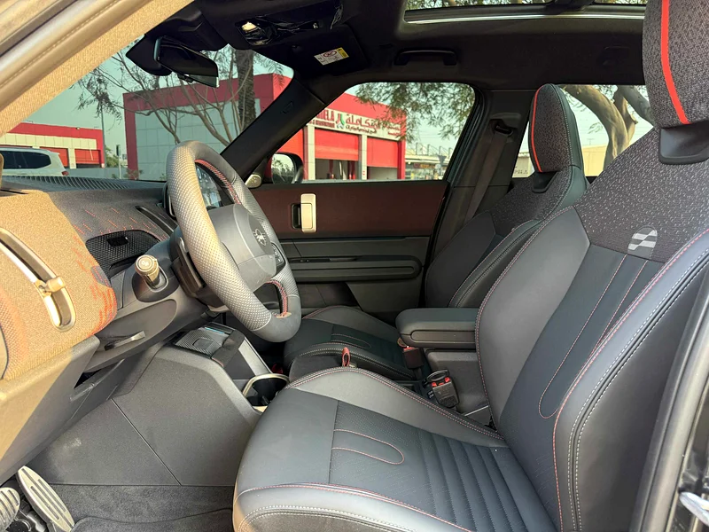**2025**GCC SPEC UNDER WARRANTY NEAT AND CLEAN LESS KILOMETER63613466844417113