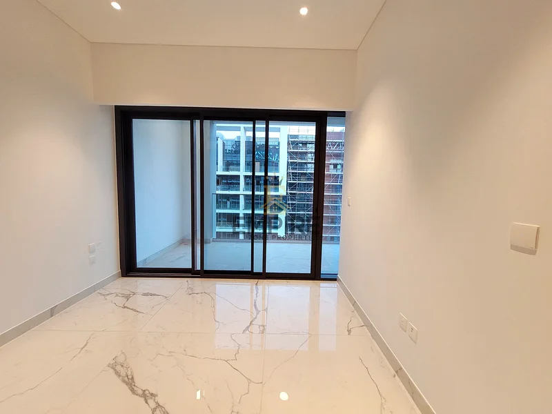 Spacious layout /Brand New / Chiller Free63801040350977110