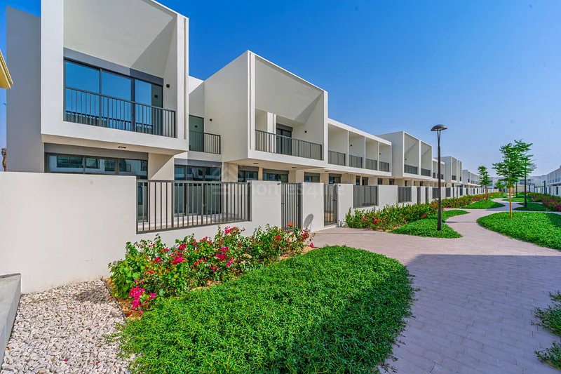 Brand New 3BR+Maid | Single Row | Close to Exit63951830976770110
