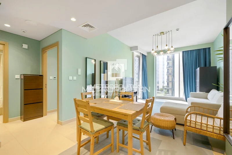Vacant | Prime Location | Modern Layout64027121539458112